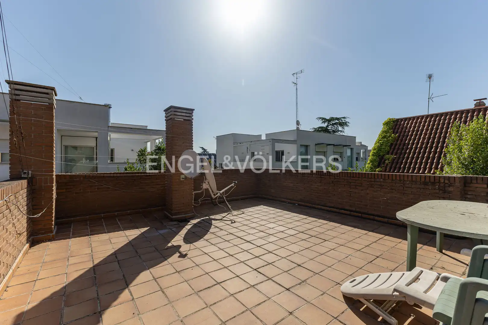 Terrassa de Casa adosada en venda en Madrid amb Aire condicionat, Calefacció i Jardí privat