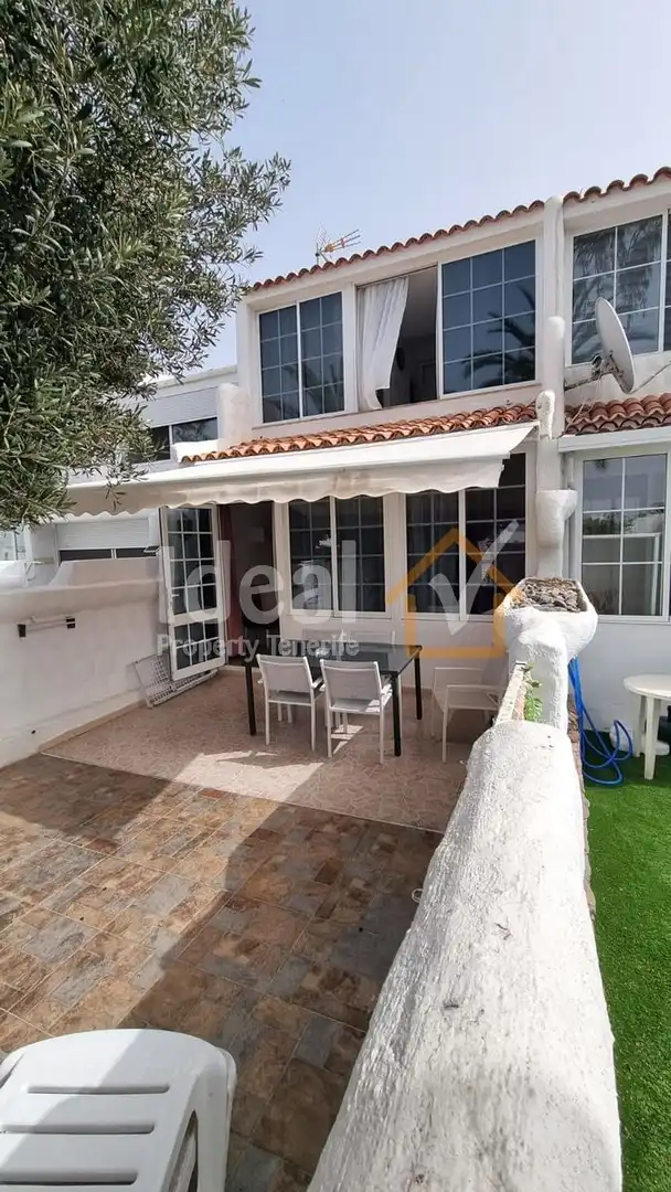Terrassa de Casa adosada en venda en Adeje amb Jardí privat, Terrassa i Piscina comunitària