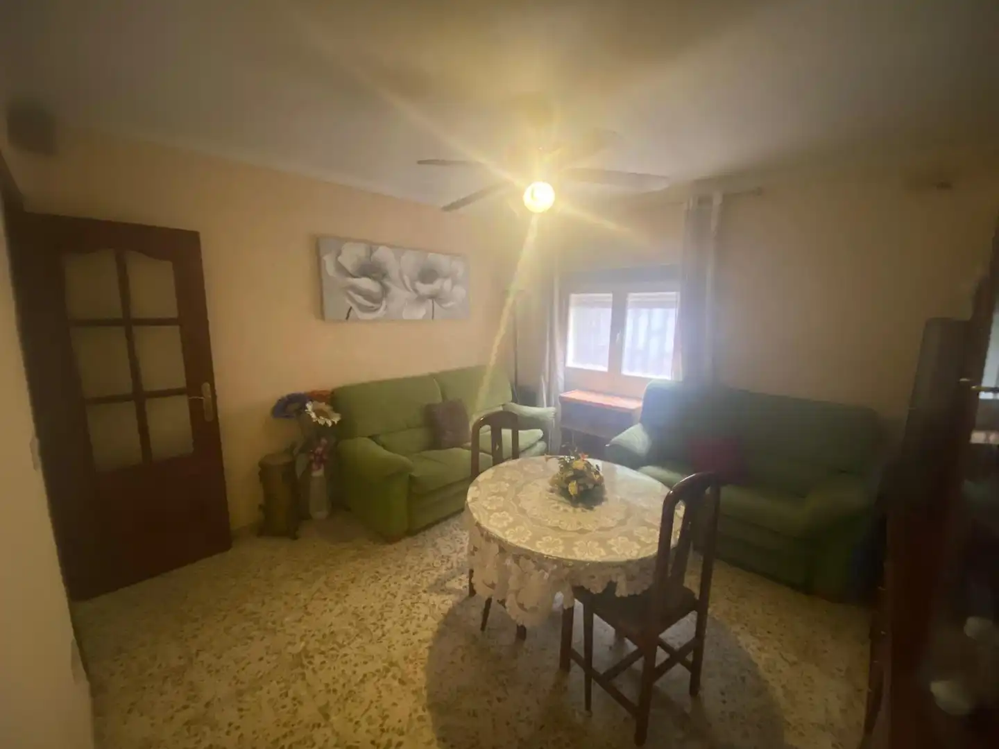 Sala d'estar de Pis en venda en Granada amb Moblat
