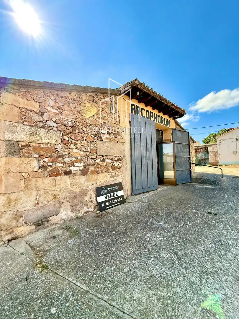 Vista exterior de Local en venta en Robliza de Cojos con Terraza
