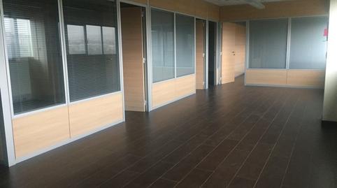 Foto 2 de Oficina de alquiler en N/a, -1, Oseiro, A Coruña