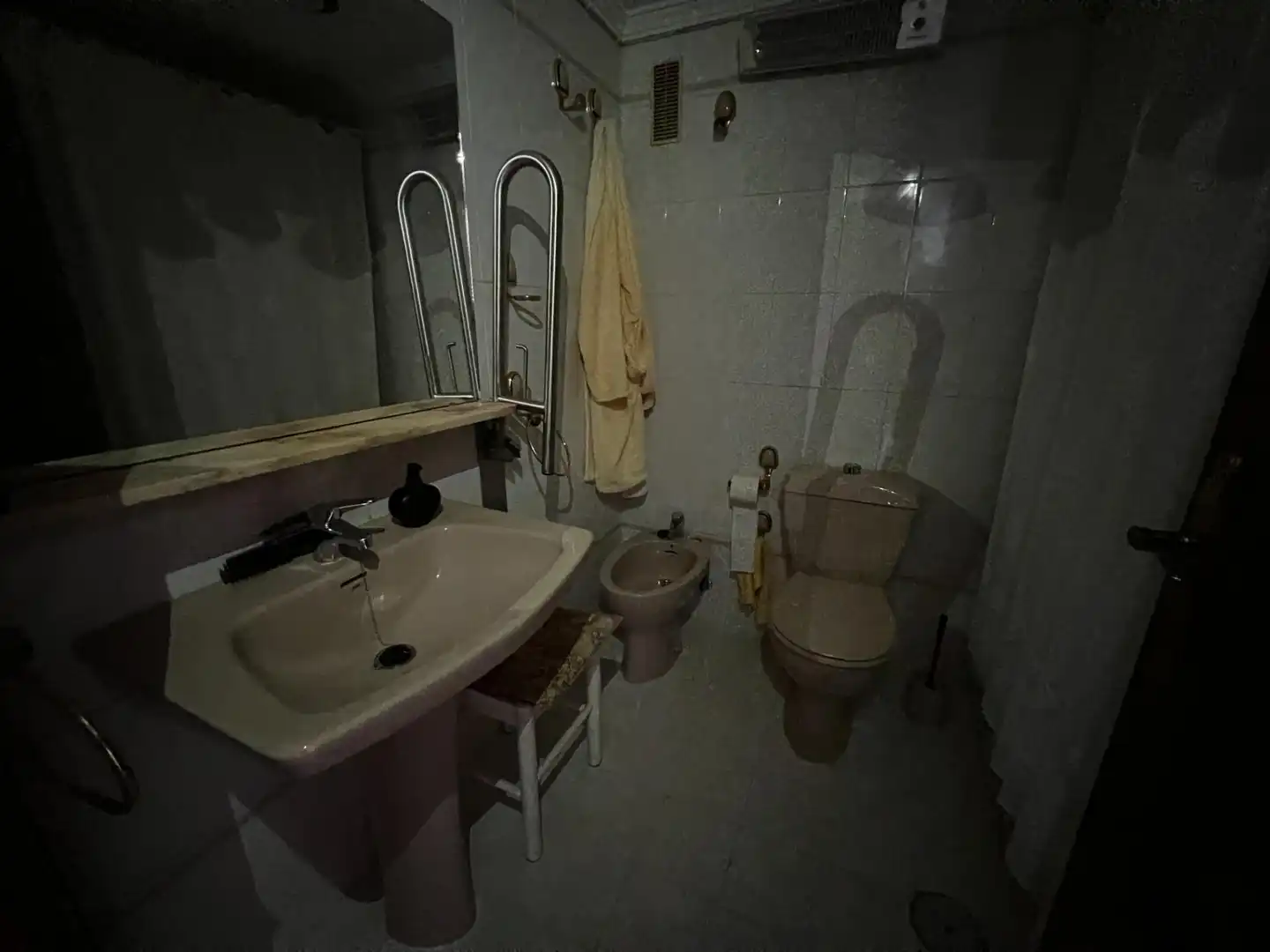 Bany de Apartament en venda en Fuengirola amb Aire condicionat, Terrassa i Piscina comunitària