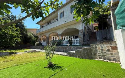 Vista exterior de Casa o xalet en venda en Montornès del Vallès amb Calefacció, Jardí privat i Terrassa