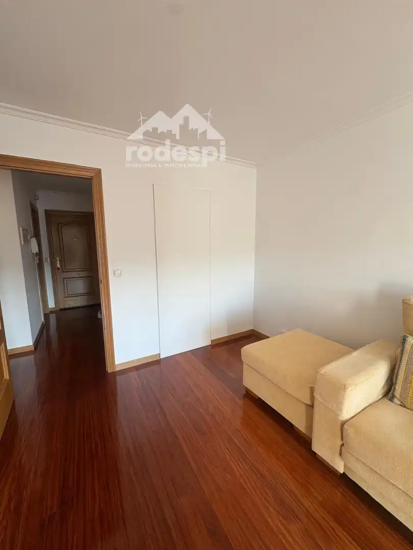 Habitación de Piso en venta en Ponteareas con Calefacción, Terraza y Trastero