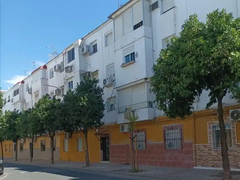 House for sale in ESTURION