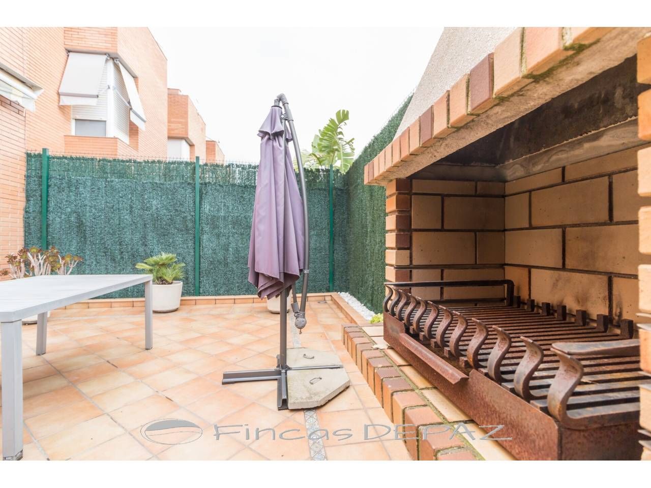 Terraza de Casa adosada en venta en Viladecans con Aire acondicionado, Calefacción y Jardín privado