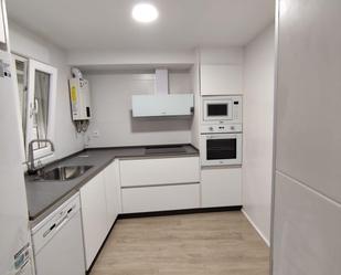Cuina de Pis de lloguer en Mérida amb Aire condicionat i Calefacció
