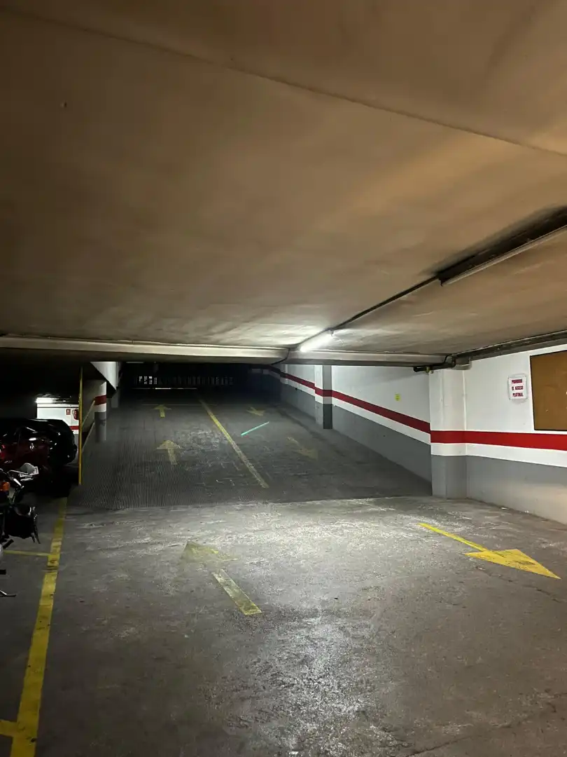 Garaje de alquiler en Carrer de Méndez Núñez, 21, Hospital - Plaza del Real