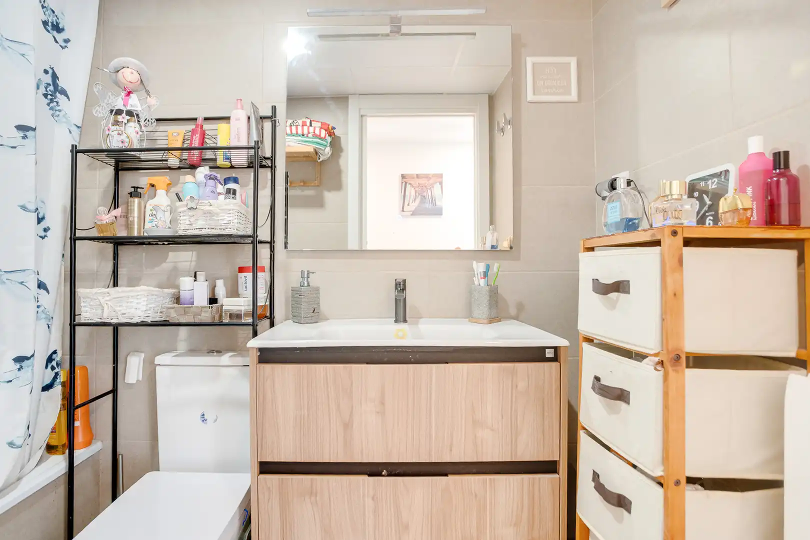 Bathroom of Flat for sale in Badalona  with Heating, Swimming Pool and Balcony