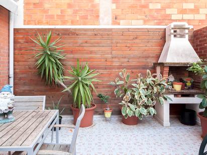 Terrassa de Casa adosada en venda en Cornellà de Llobregat amb Aire condicionat, Calefacció i Parquet