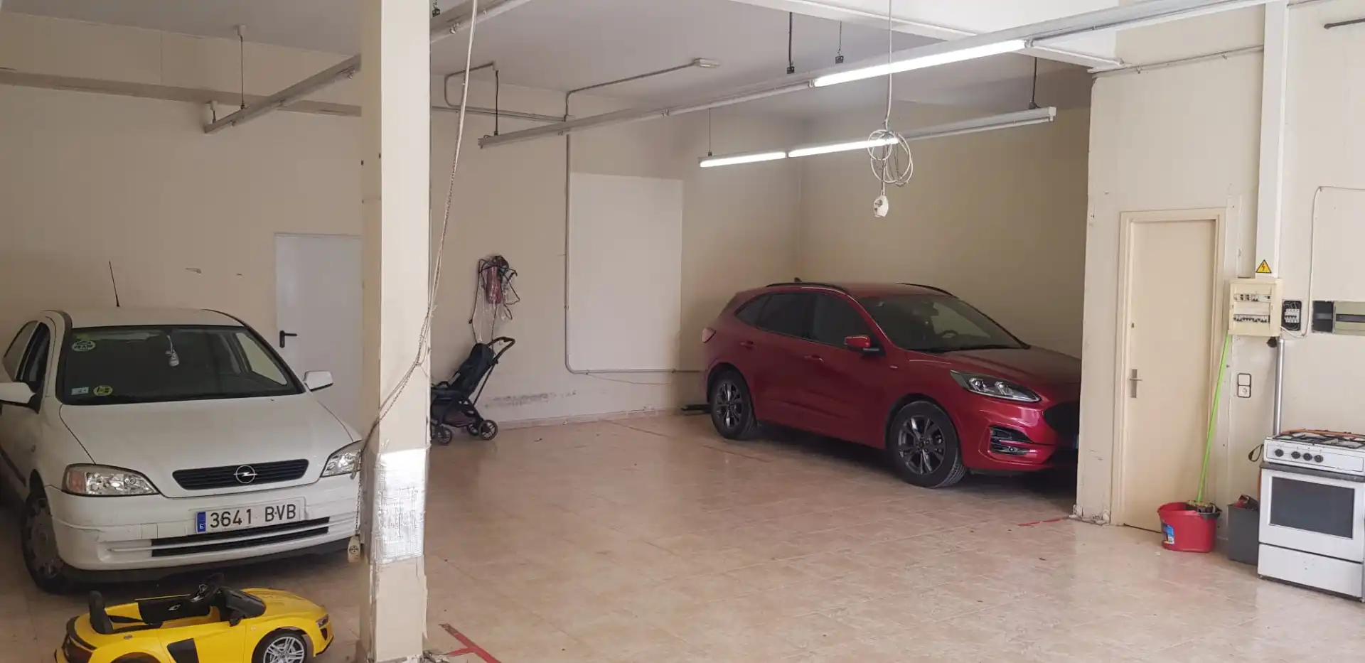 Parkplatz von Geschaftsraum zur Miete in Gavà