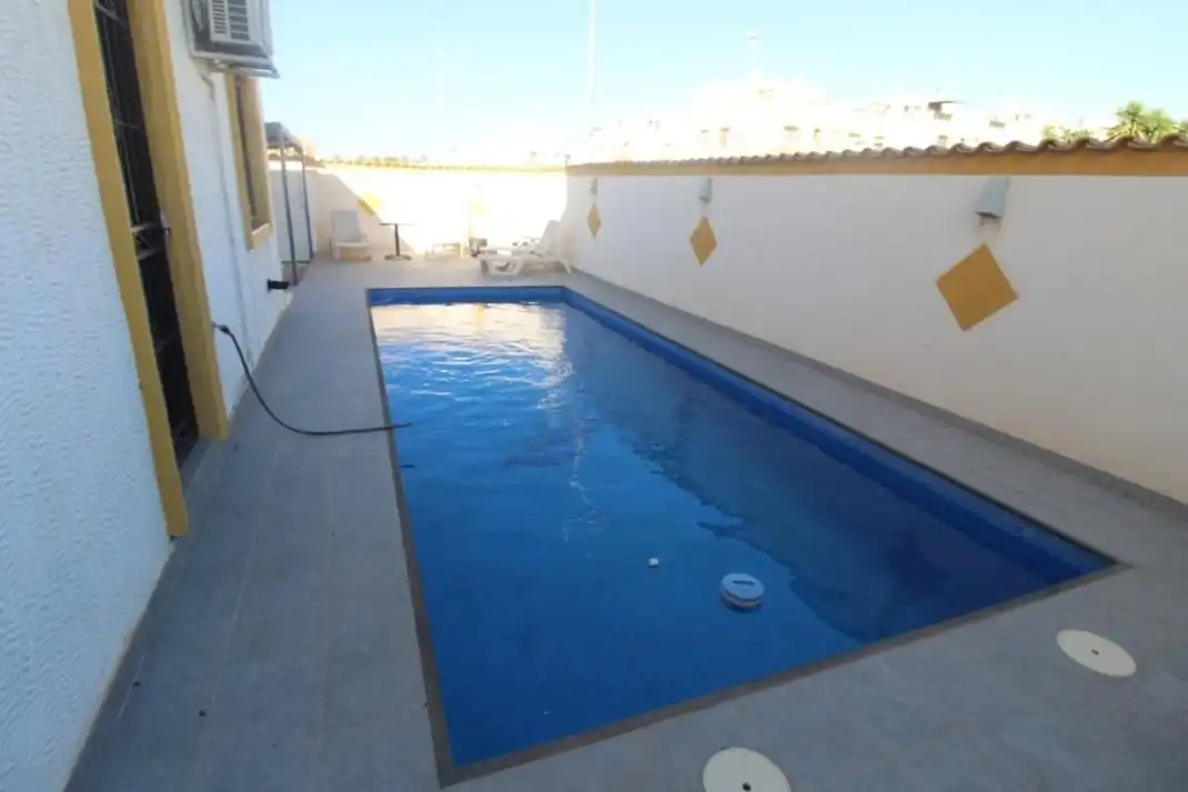 Adosado con piscina en venta en Calle Ciruelo, imagen 2