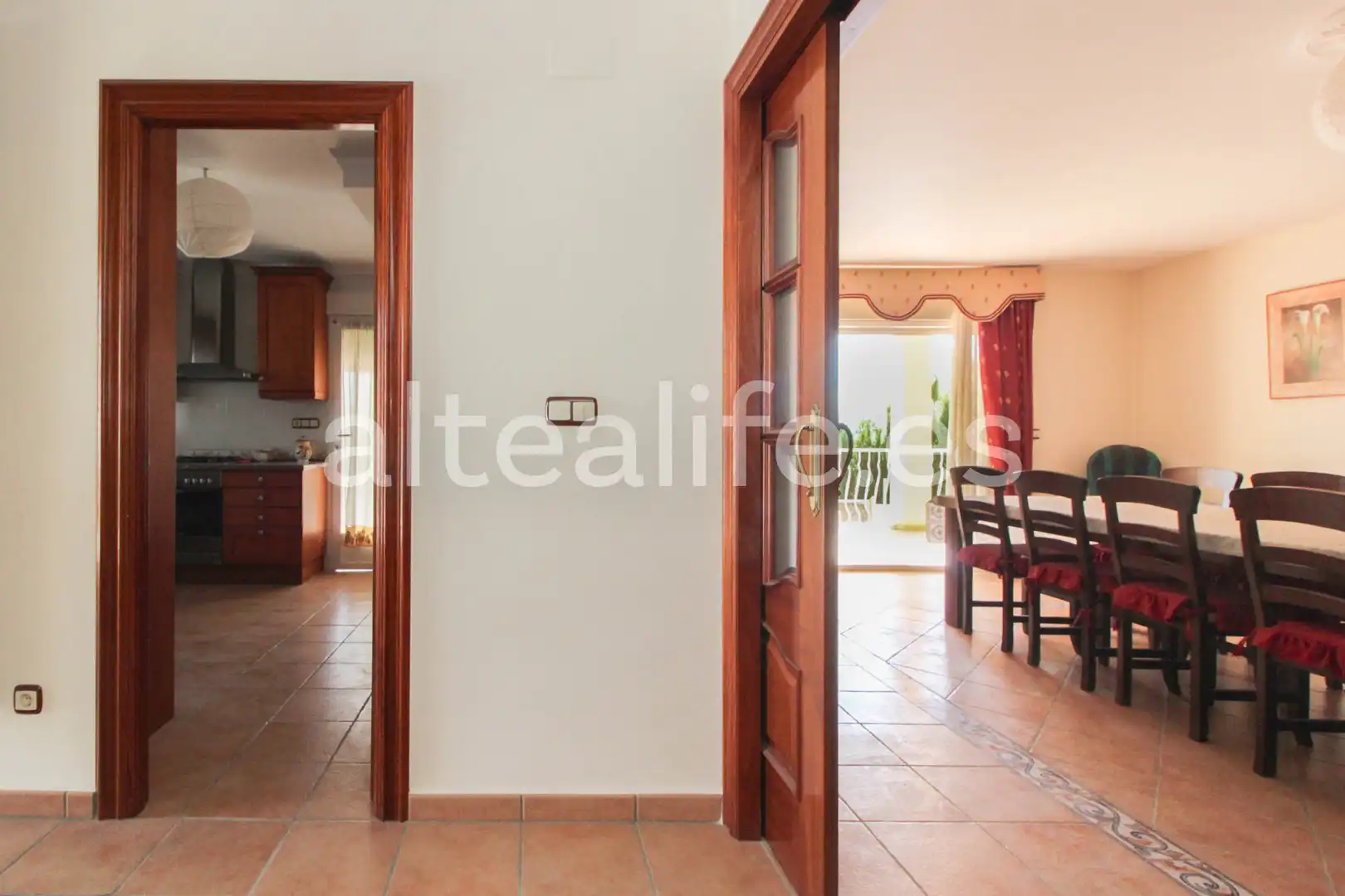 Haus oder Chalet zum Verkauf in La Nucia mit Privatgarten, Terrasse und Abstellraum