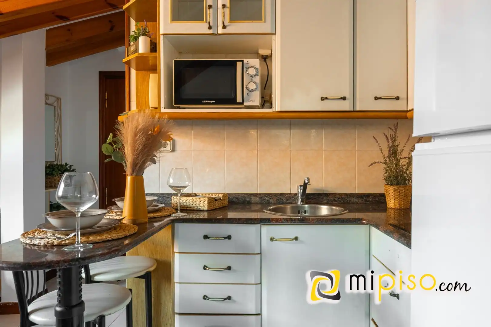 Cocina de Piso en venta en Laredo con Amueblado