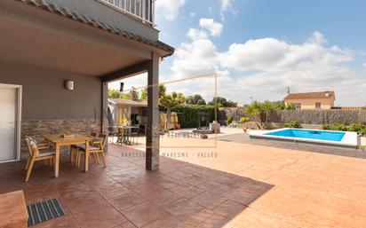 Exterior view of House or chalet for sale in Santa Eulàlia de Ronçana  with Heating, Private garden and Terrace