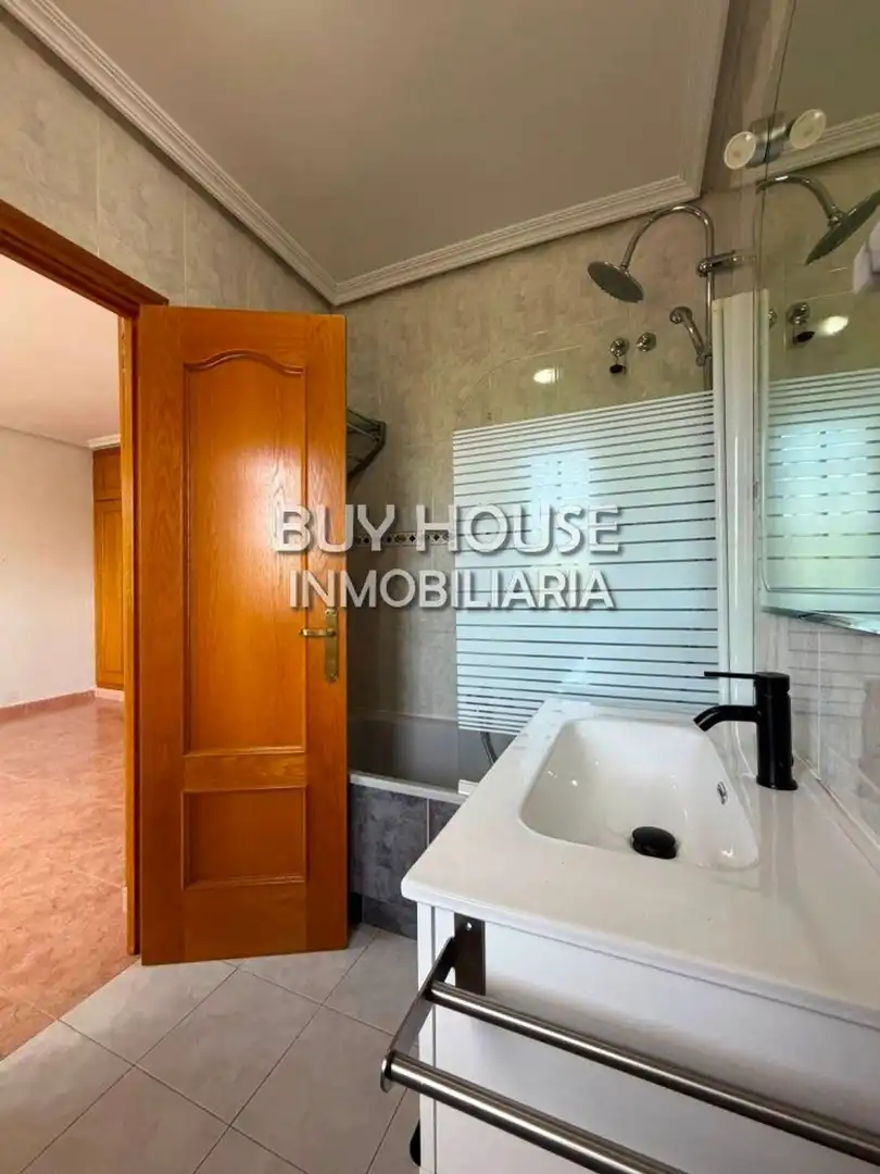 Villa con giardino in vendita a Estación - Cruz Roja, imagen 26