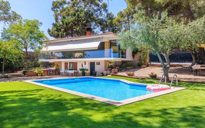 Piscina de Casa o xalet en venda en Almoster amb Calefacció i Jardí privat