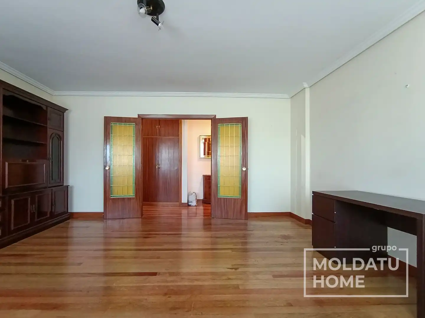 Sala d'estar de Pis en venda en Irun  amb Calefacció, Terrassa i Traster