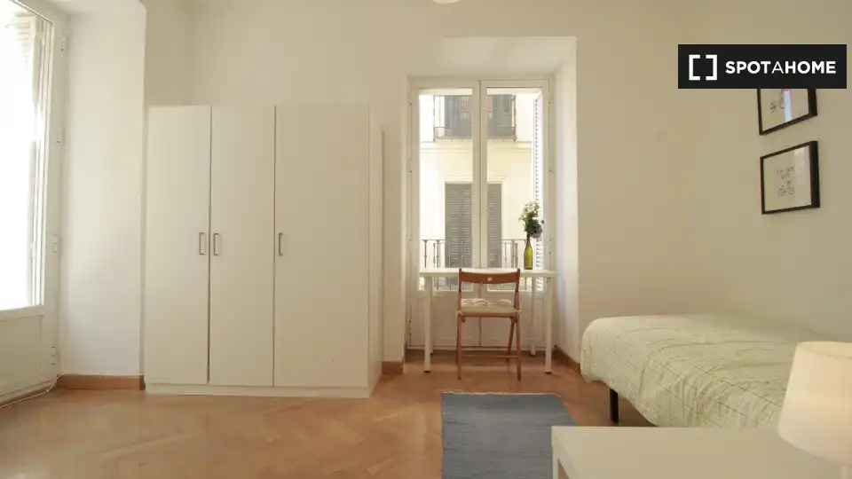 7 hab, 140m² en Embajadores - Lavapiés, Centro, Madrid