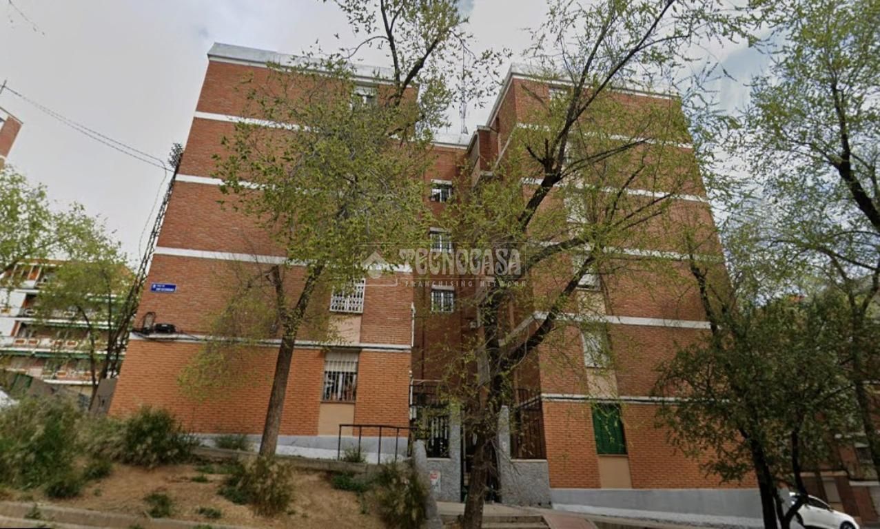 Vista exterior de Piso en venta en  Madrid Capital con Calefacción