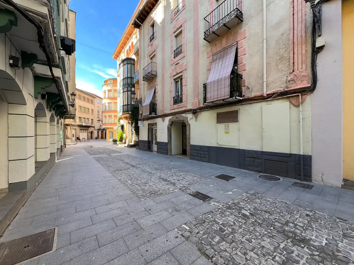 Außenansicht von Wohnung zum Verkauf in Jaca