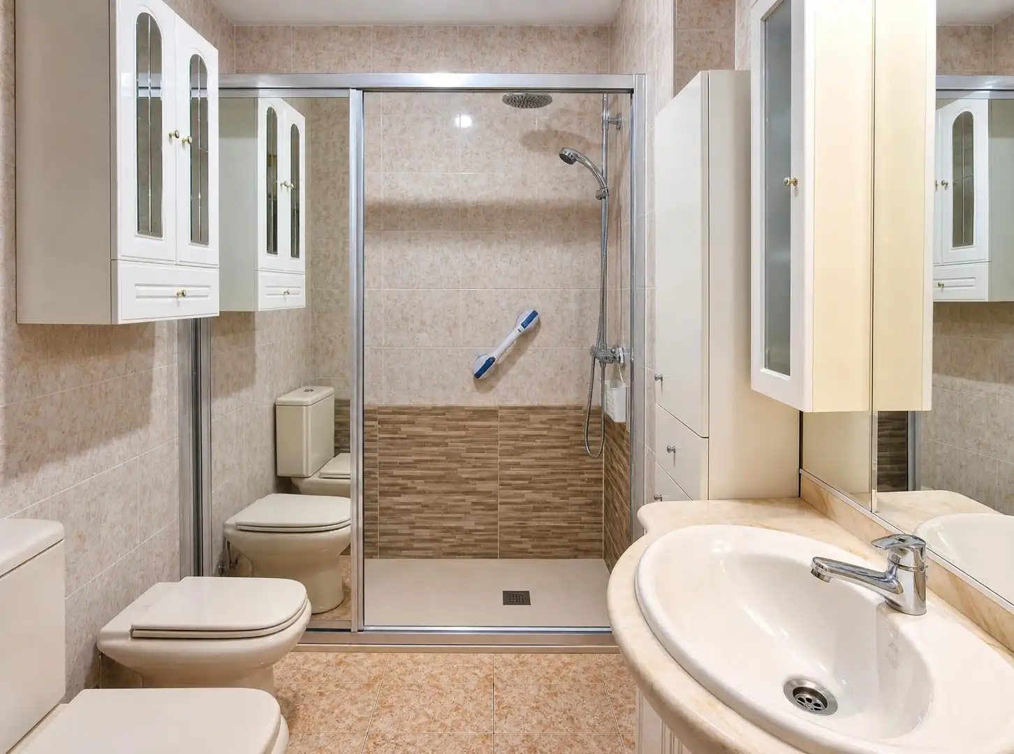 Baño de Piso en venta en Plasencia con Aire acondicionado, Calefacción y Parquet