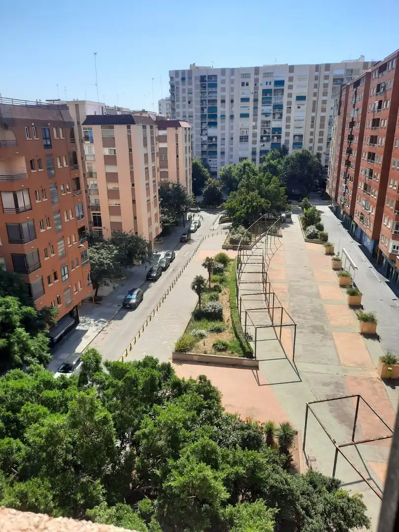 Vista exterior de Piso en venta en Valencia con Aire acondicionado y Parquet