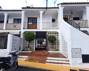 Exterior view of Apartment for sale in Benahavís  with Parquet flooring, Terrace and Community pool