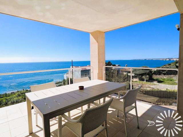 Piso en Alquiler en Carrer Tomarinar en Cala Figuera