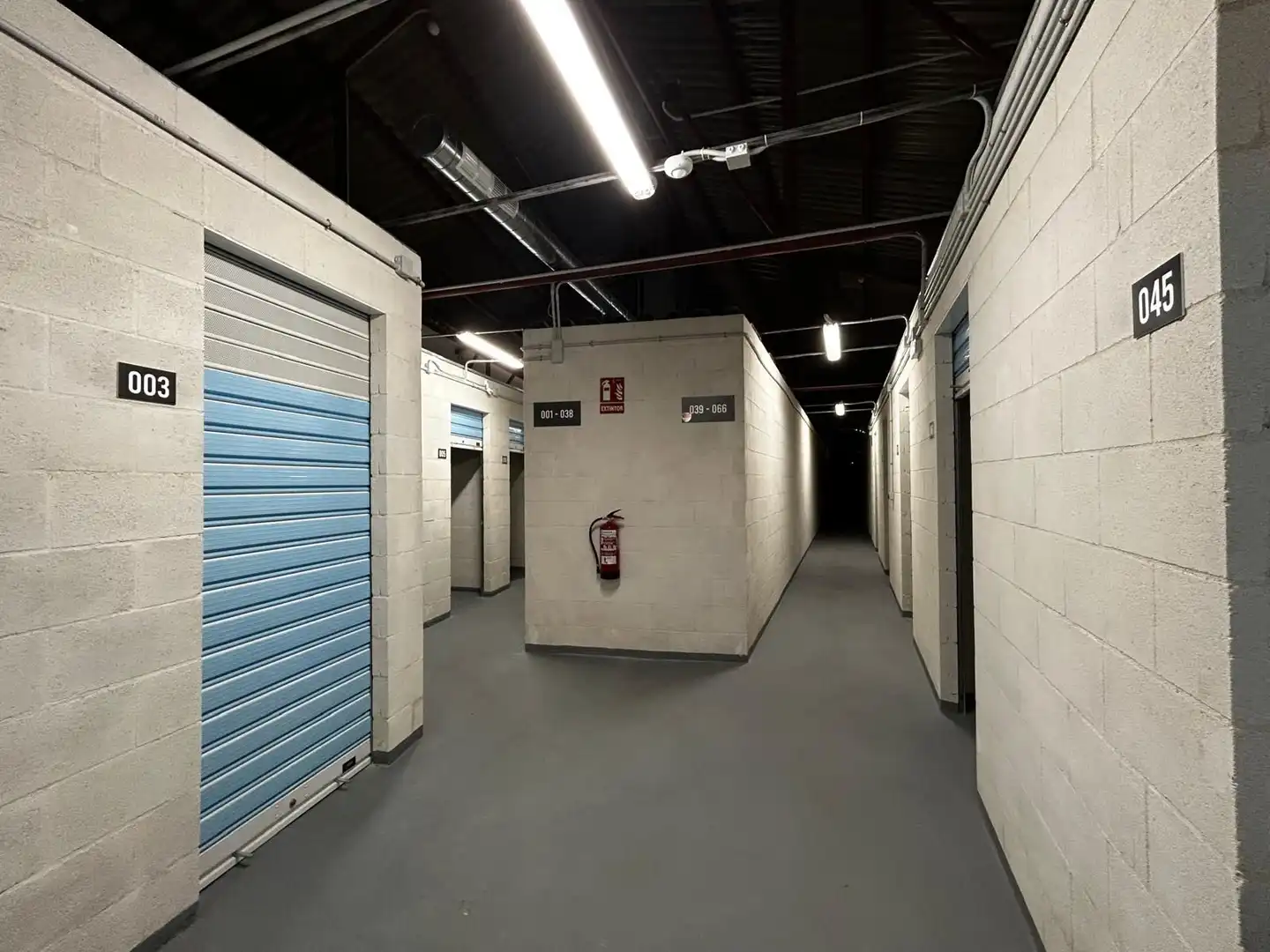 Storage room for sale in San Marcelino, Aluche