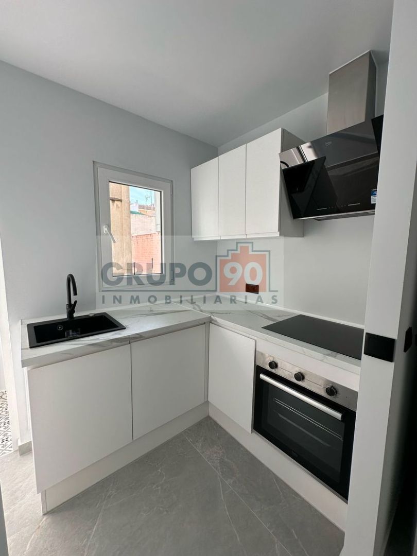 Küche von Wohnung zum verkauf in Foios mit Klimaanlage und Abstellraum