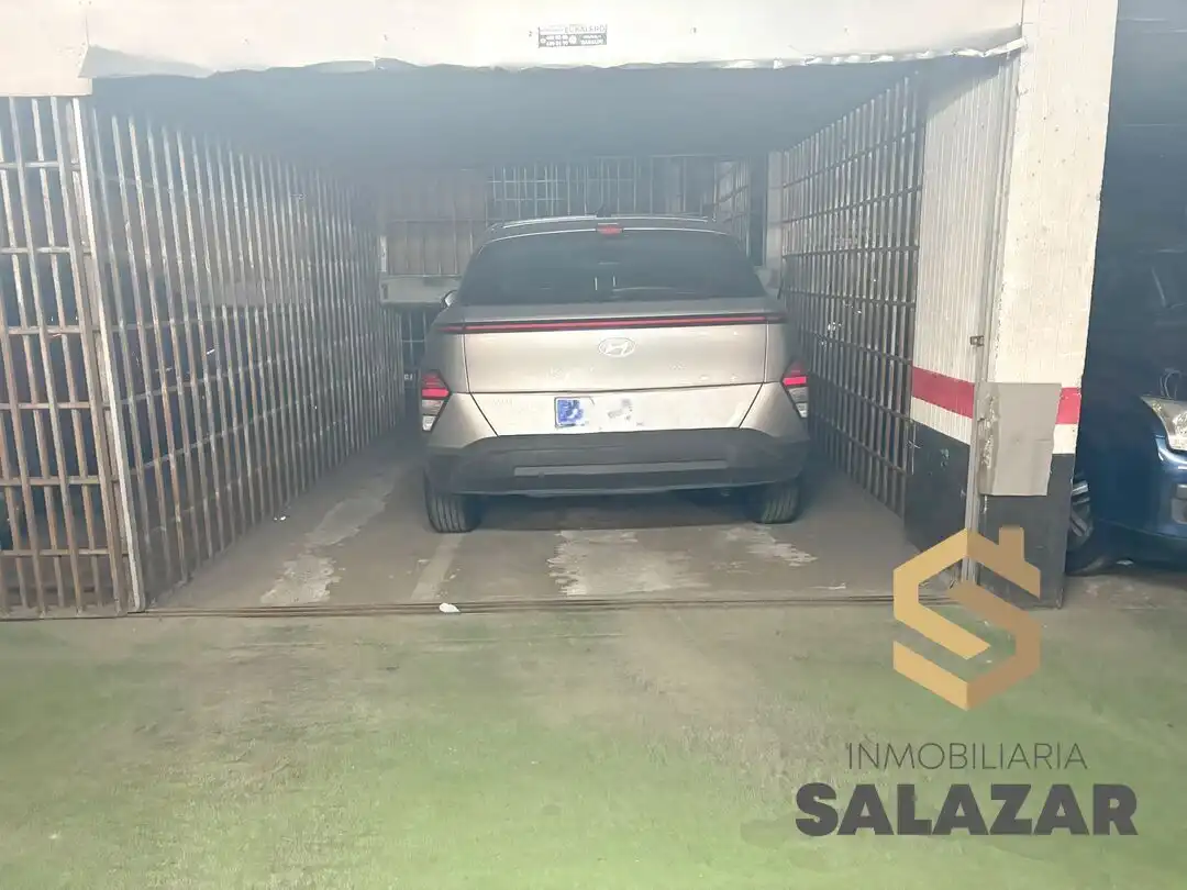 Parking de Piso en venta en Bilbao  con Calefacción, Terraza y Trastero