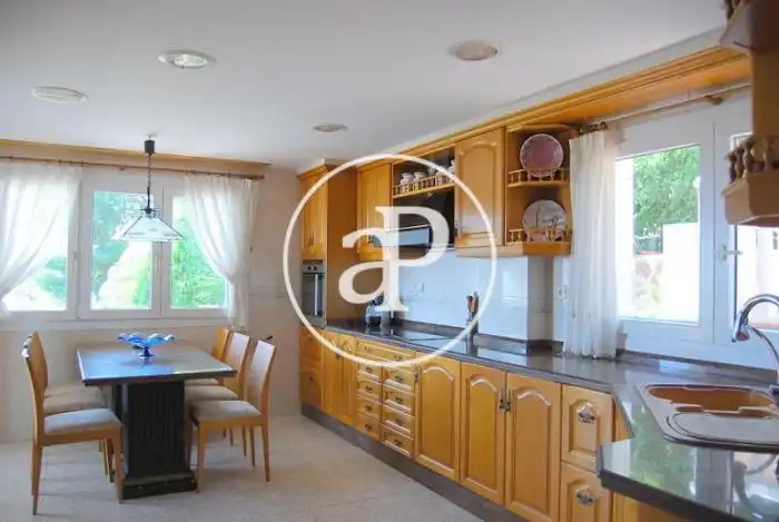 Cocina de Casa o chalet en venta en Sagunto / Sagunt con Aire acondicionado, Calefacción y Jardín privado