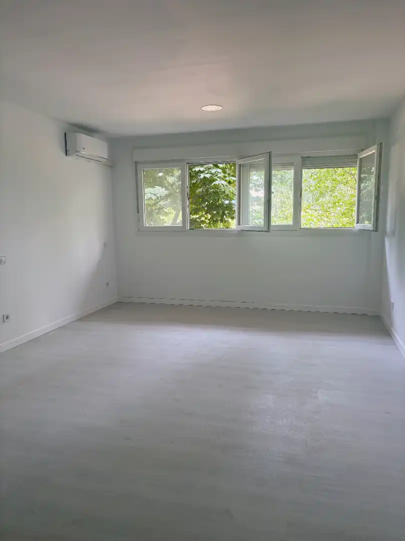 Local comercial de lloguer a Calle Isla de la Toja 14, imagen 13
