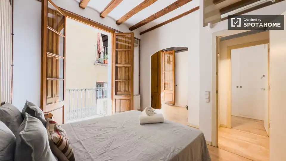 Flat for rent in Sant Pere, Sta. Caterina i la Ribera