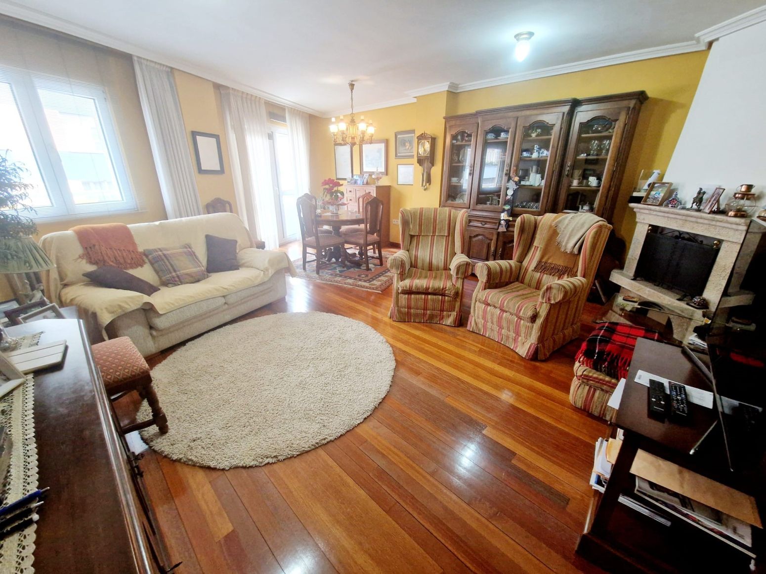 Living room of Flat for sale in Avilés  with Parquet flooring and Terrace