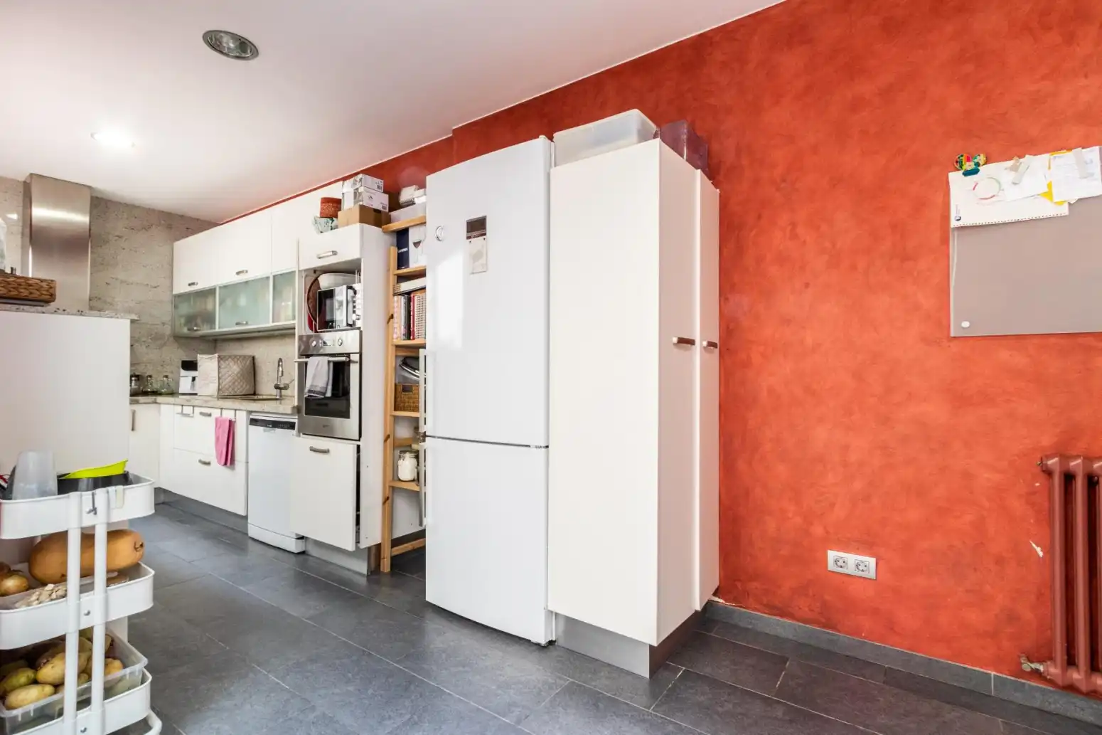 Cocina de Casa adosada en venta en Terrassa con Calefacción, Parquet y Terraza