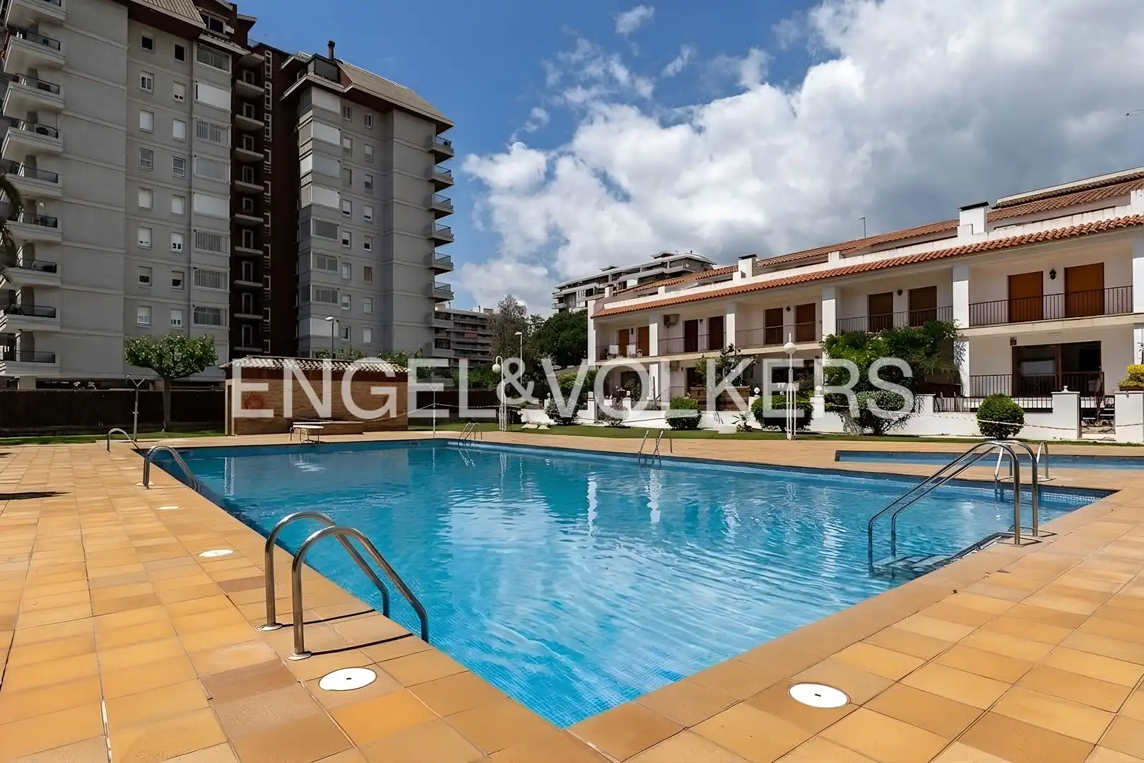 Piscina de Casa o xalet de lloguer en Vilassar de Mar amb Calefacció, Jardí privat i Parquet
