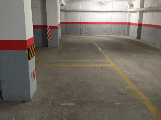 Einzelparkplatz zur Miete in Alfons II 12, imagen 2