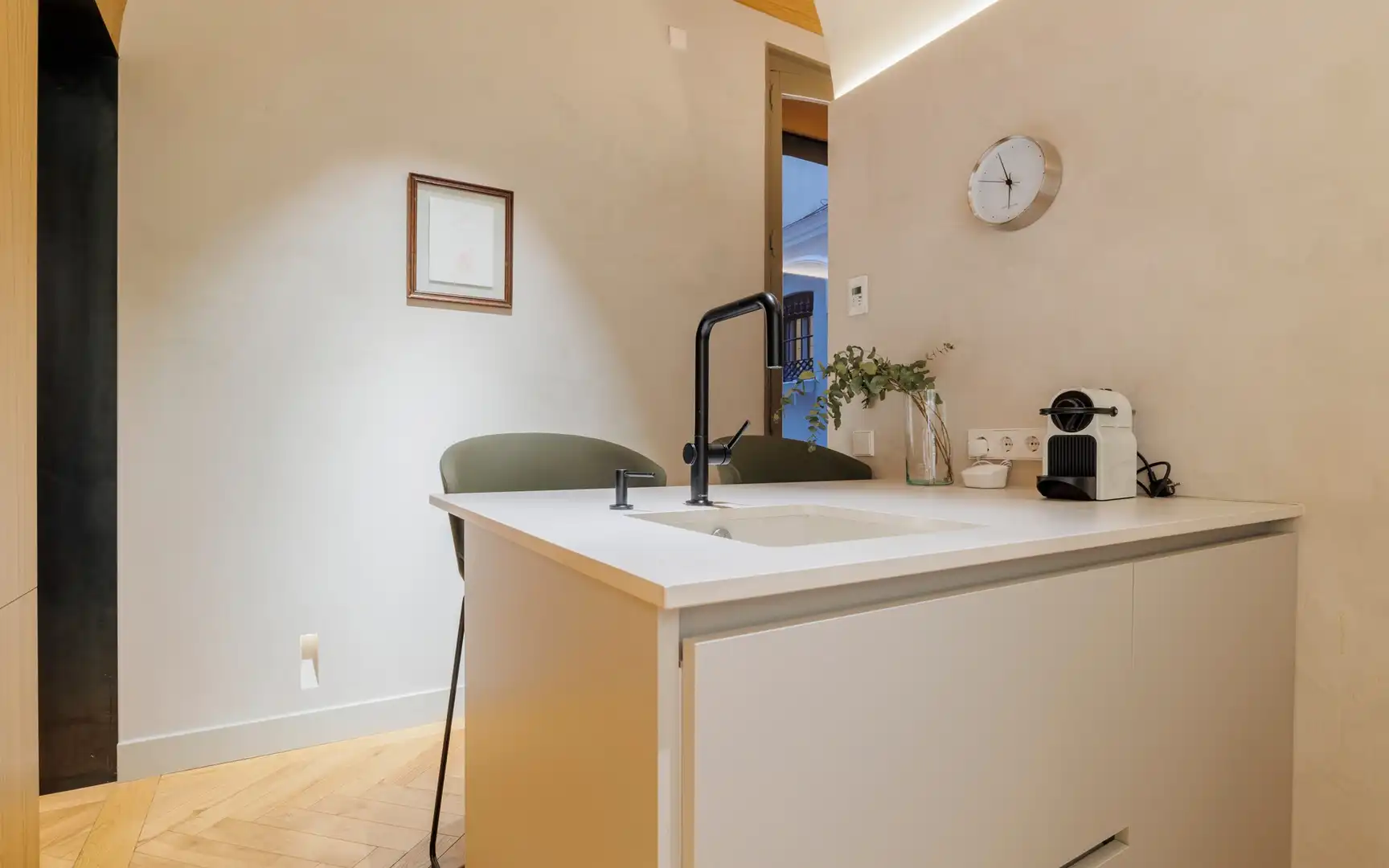 Piso en venta en Zorrilla, Cortes - Huertas