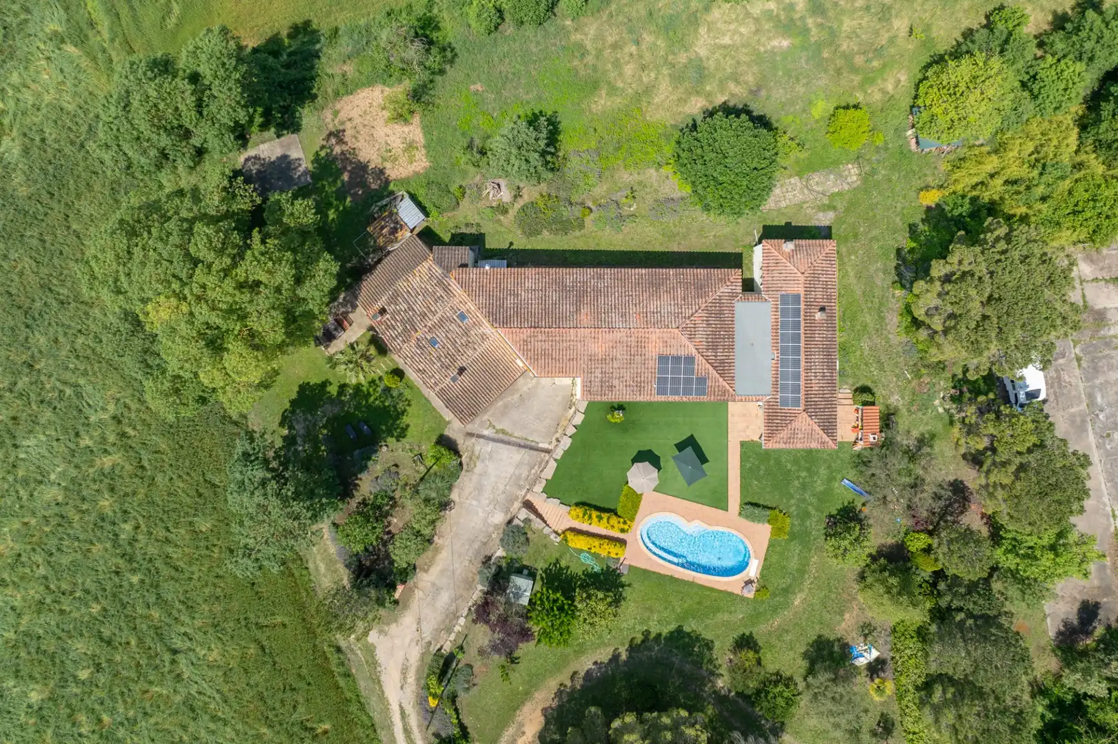 Garden of Houses for sale in Vilademuls  with Air Conditioner, Heating and Terrace