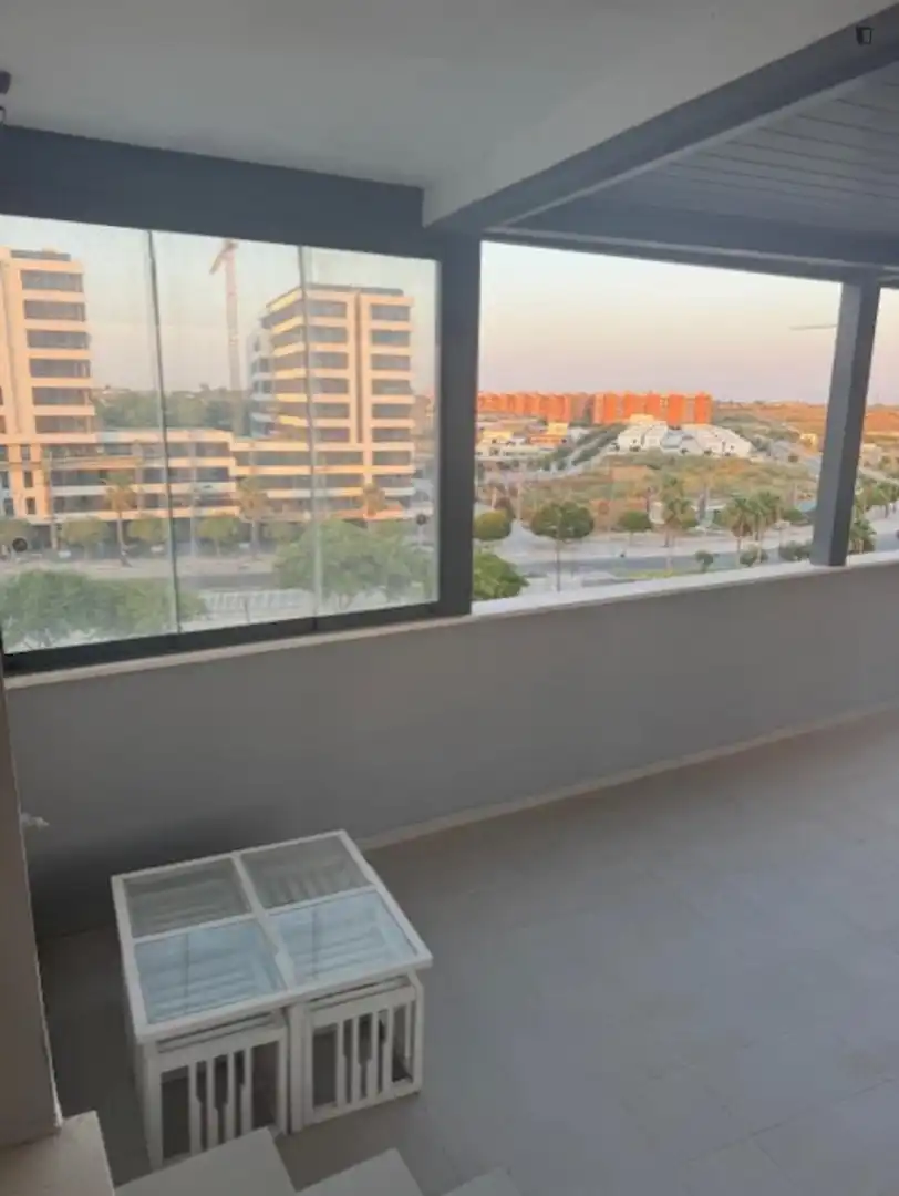 Terraza de Apartamento de alquiler en Dos Hermanas con Aire acondicionado, Calefacción y Amueblado