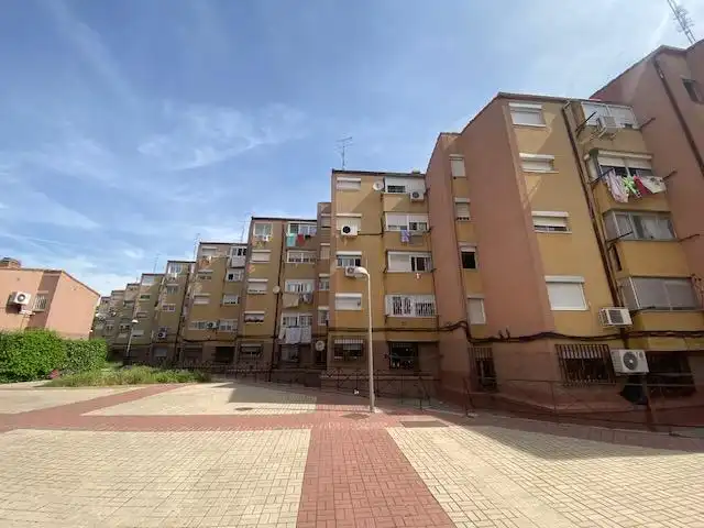 Vista exterior de Pis en venda en Madrid