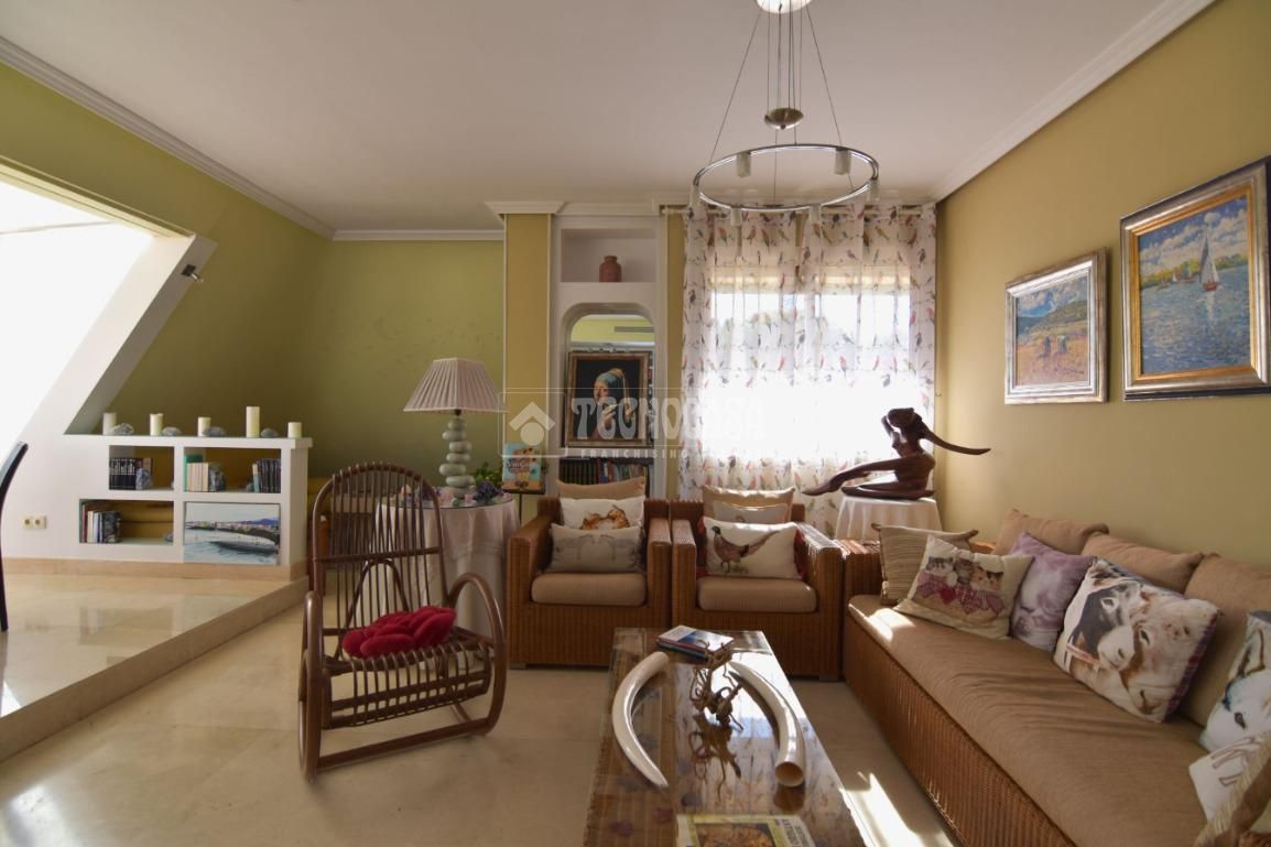Living room of Flat for sale in Villaviciosa de Odón  with Air Conditioner and Community pool