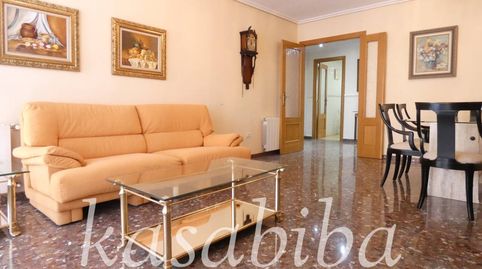 Foto 2 de Piso en venta en Calle Ramón Muntaner, Avenida de la Paz, Xirivella