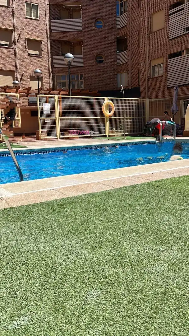 Piscina de Piso en venta en Alcalá de Henares con Aire acondicionado, Calefacción y Trastero