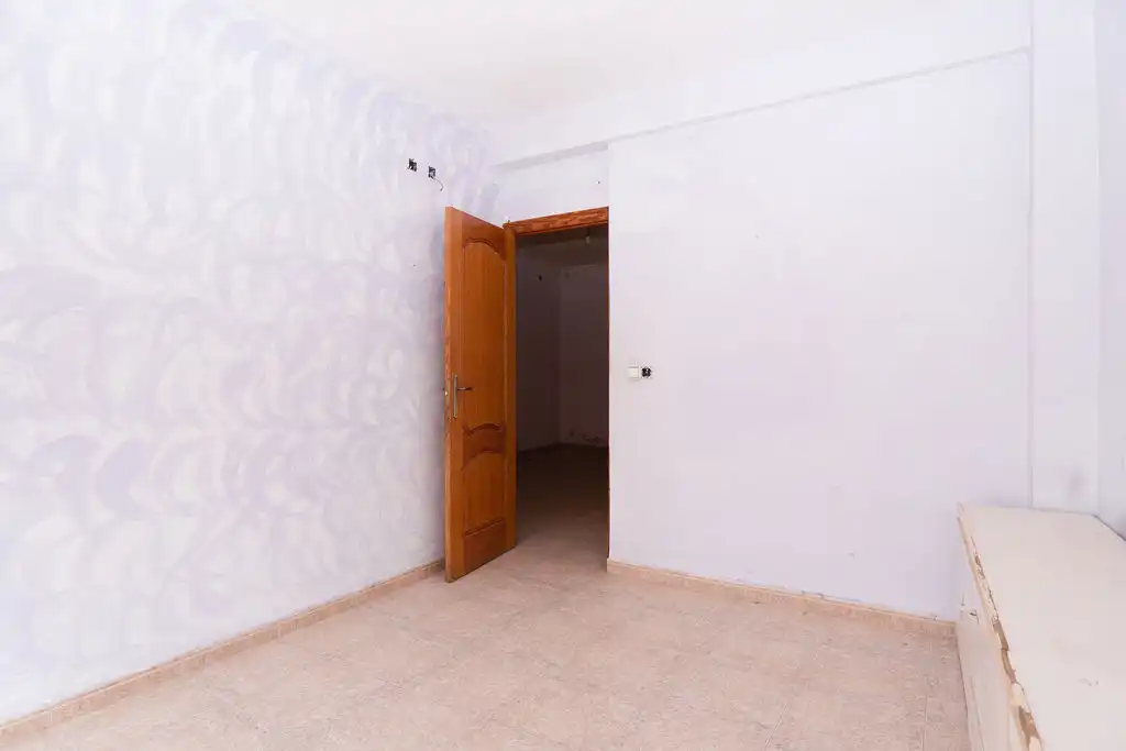 Piso en venta en C/ Almería, Casco Antiguo
