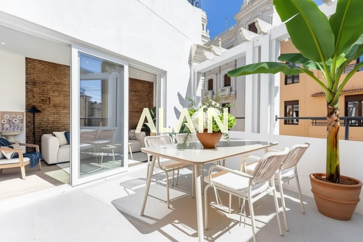 Terraza de Ático en venta en  Valencia Capital con Aire acondicionado, Calefacción y Parquet