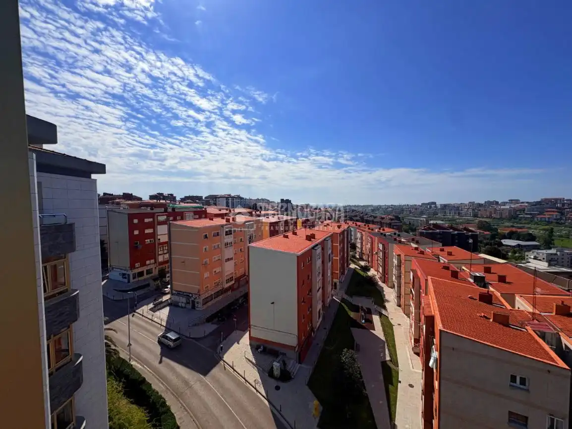 Vista exterior de Piso en venta en Santander con Calefacción