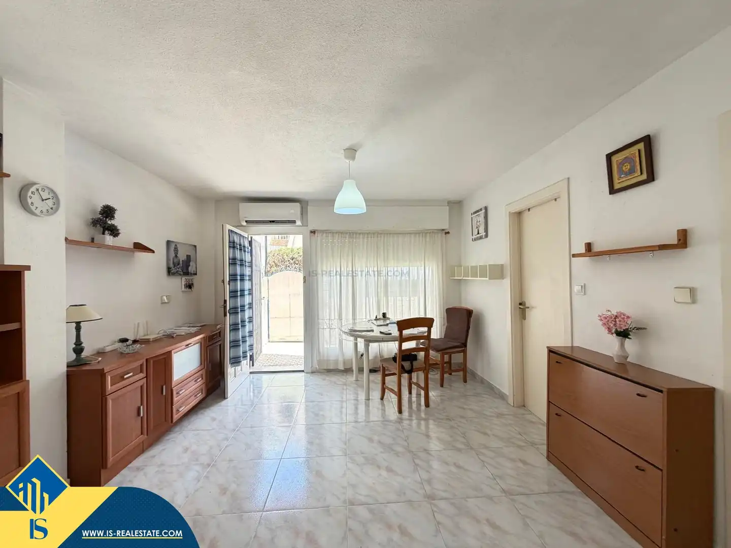 Sala d'estar de Casa o xalet en venda en Torrevieja amb Aire condicionat, Terrassa i Traster